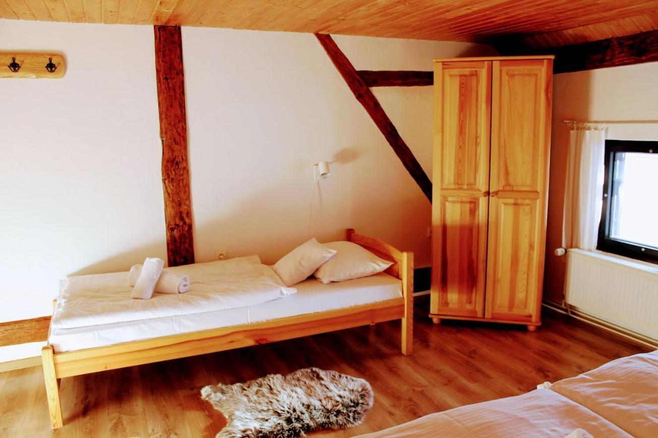 Pod Klepacem Apartment